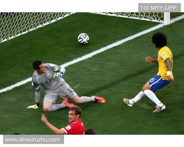 足球球星专访精选素材库汇聚明星球员精彩瞬间与独家幕后花絮